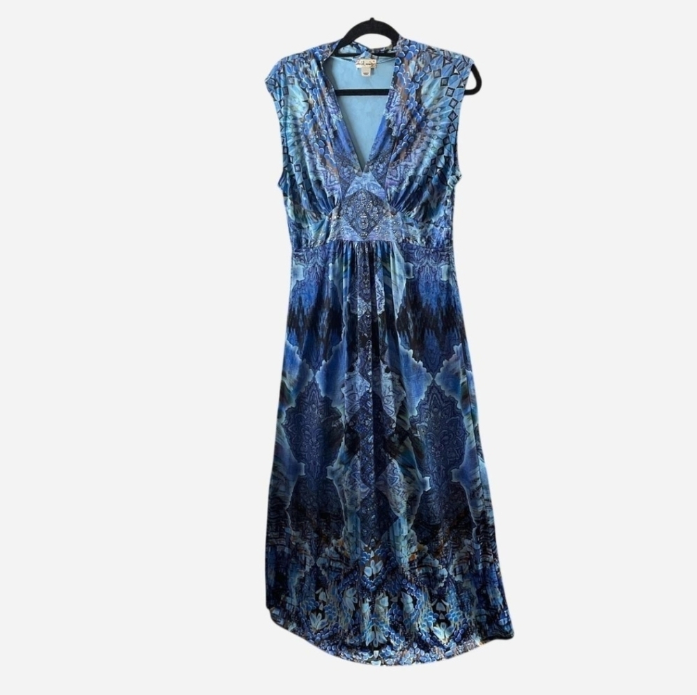 World Unity Patterned Maxi Dress - Picture 6 of 7